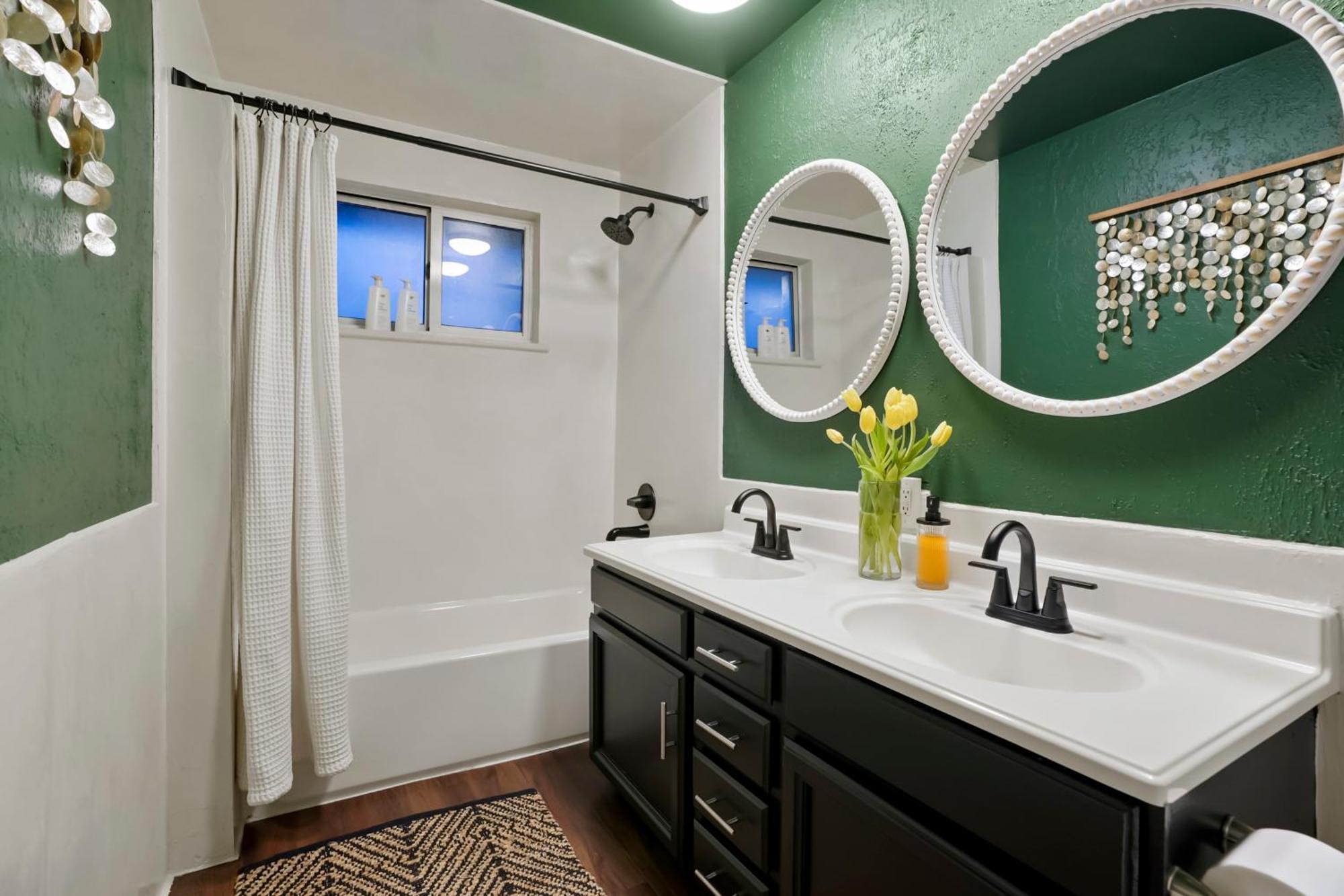 Unforgettable Hot Tub And Fire Pit And 4 Miles To Dt Сasa de vacaciones Denver